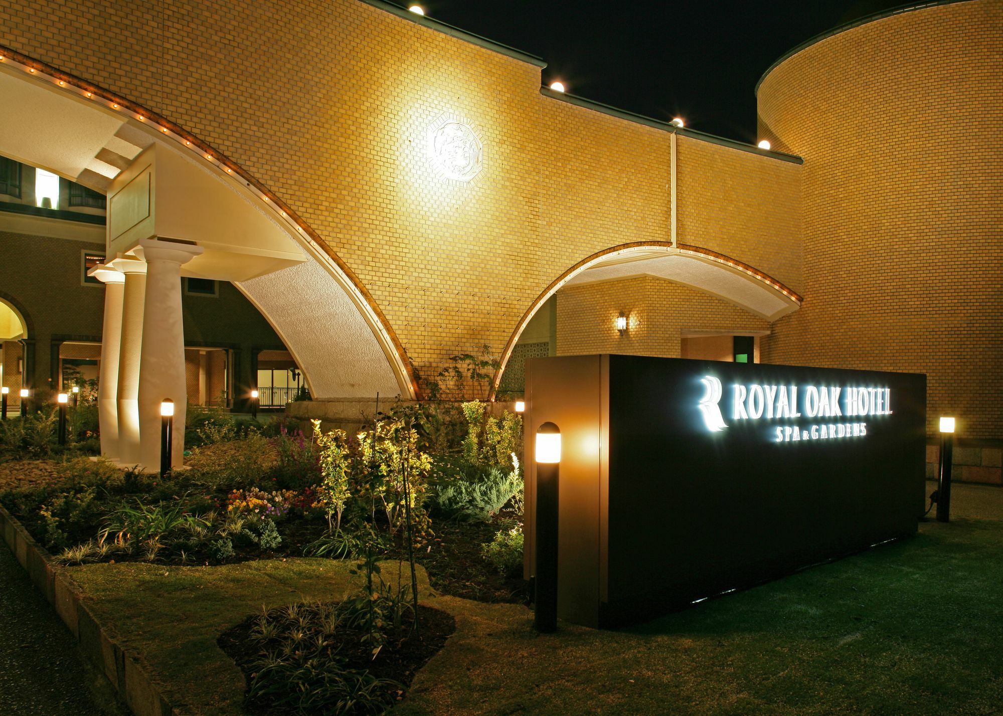 Royal Oak Hotel Spa & Gardens Otsu Exterior foto